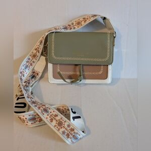SN & Fashion SEN NAI Crossbody Bag. Pink And Green . Floral Strap Design